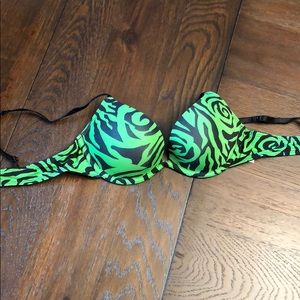 Candie’s Push Up Bra. Size 34B. Never worn.